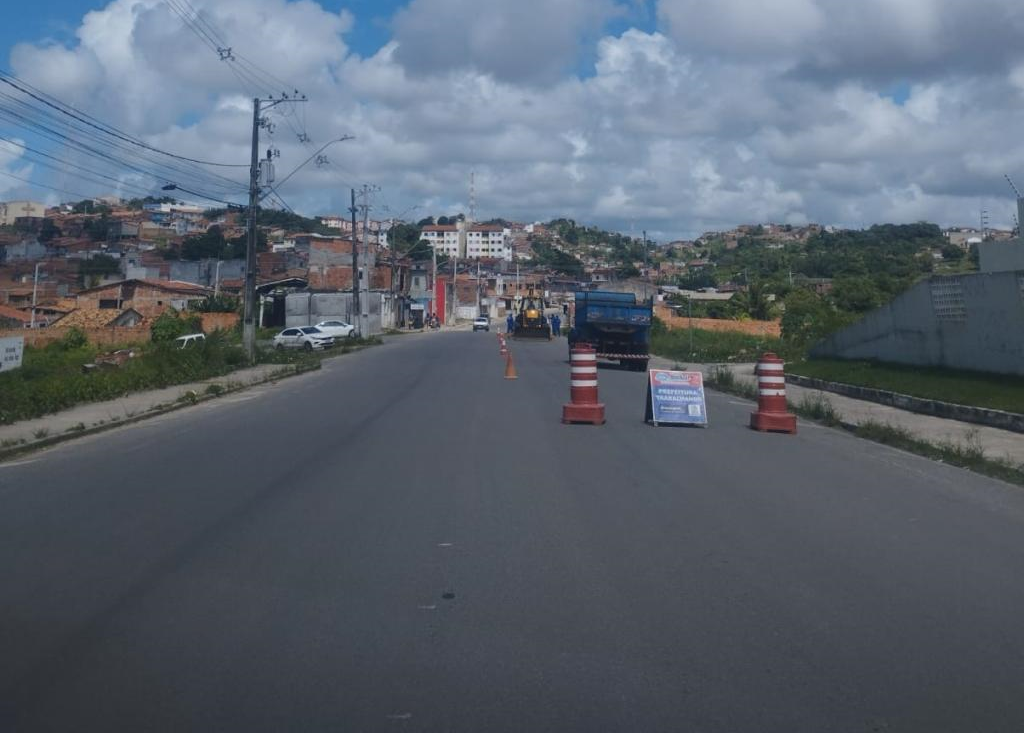 Trecho da Euclides Figueiredo será alterado para realização de obra a partir de quarta, 2 - SMTT Aracaju